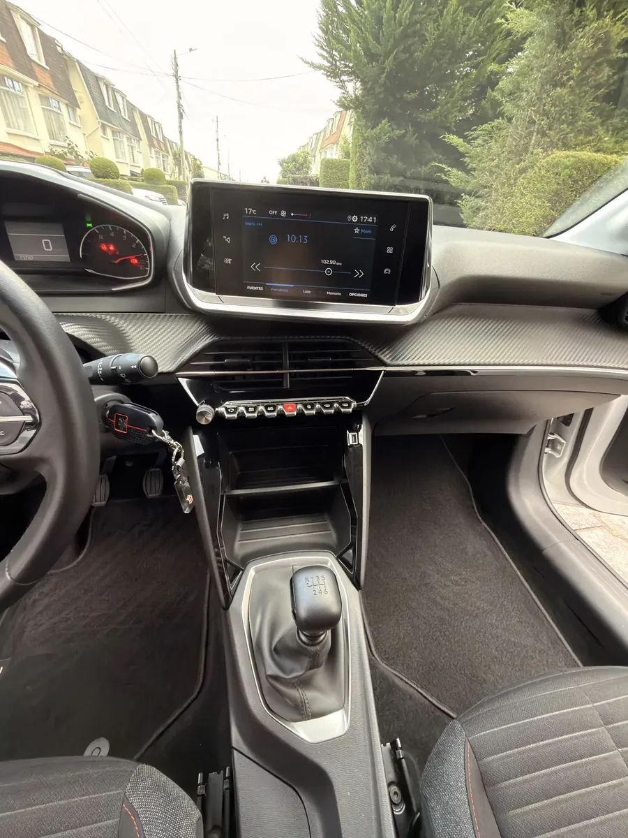 
								Peugeot 208 2022 1.2 Manual Direct Sale One Owner full									